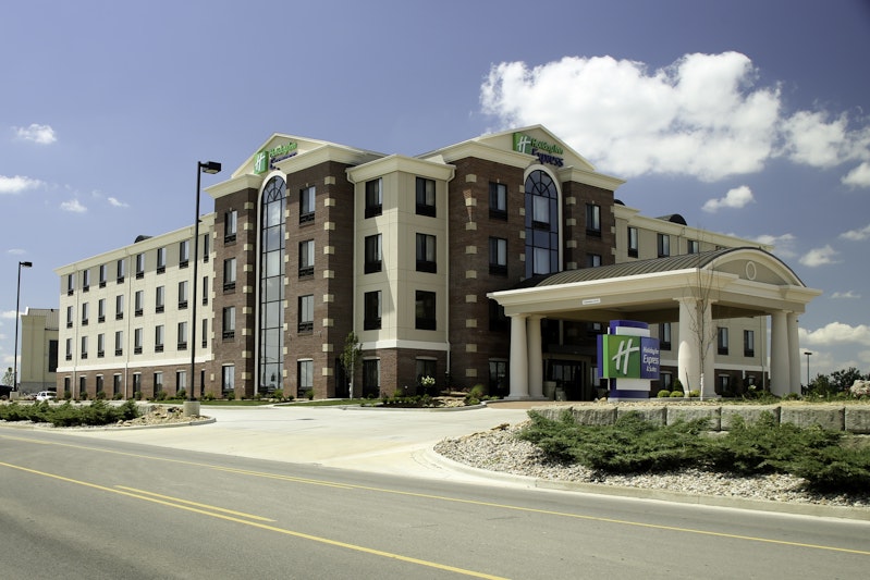 HOLIDAY INN EXPRESS MARION