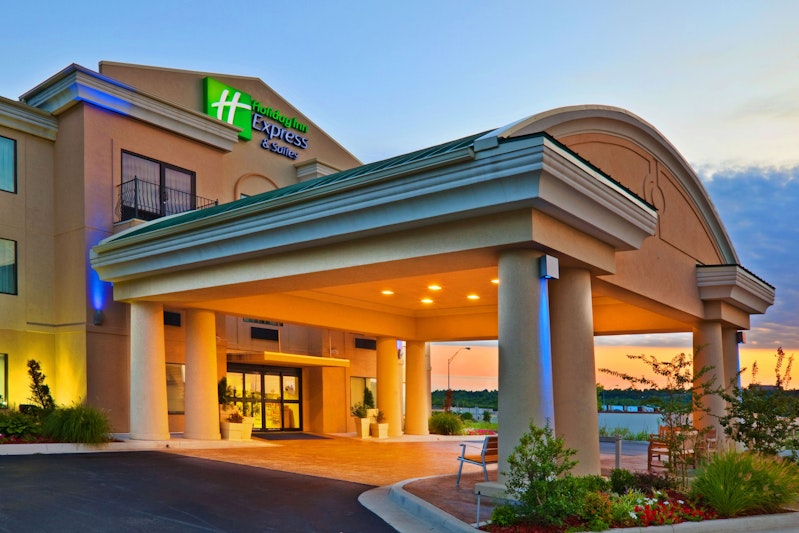 HOLIDAY INN EXP STES MUSKOGEE
