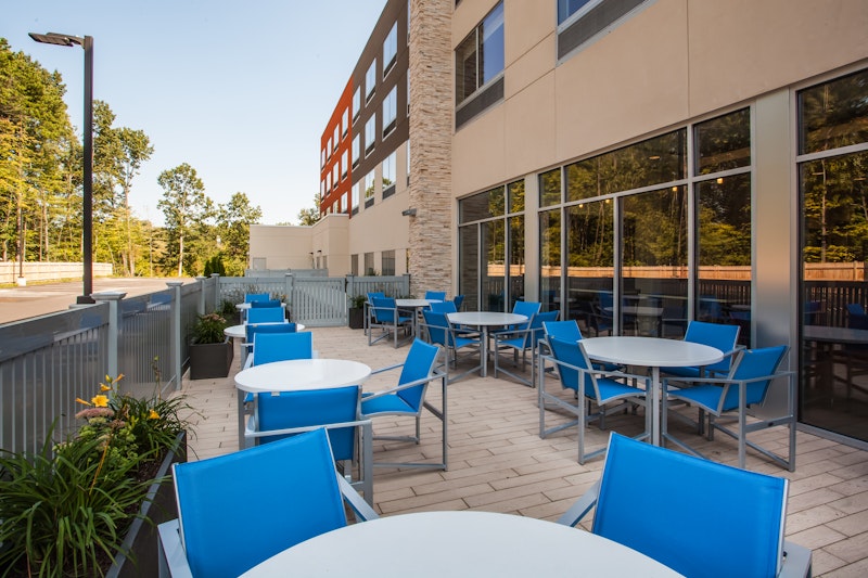 Holiday Inn Express Queensbury – Lake George Area