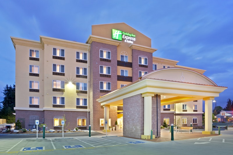 HOLIDAY INN EXP STES LYNNWOOD