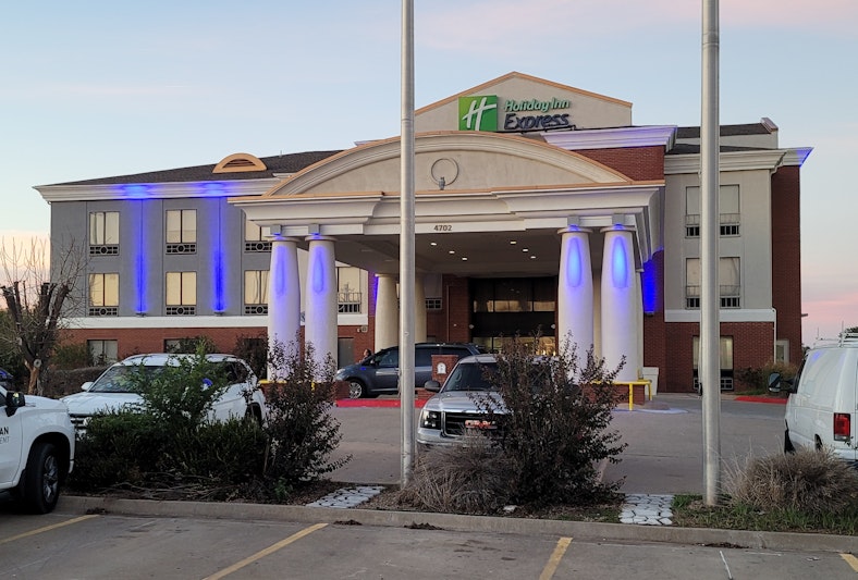 HOLIDAY INN EX STES