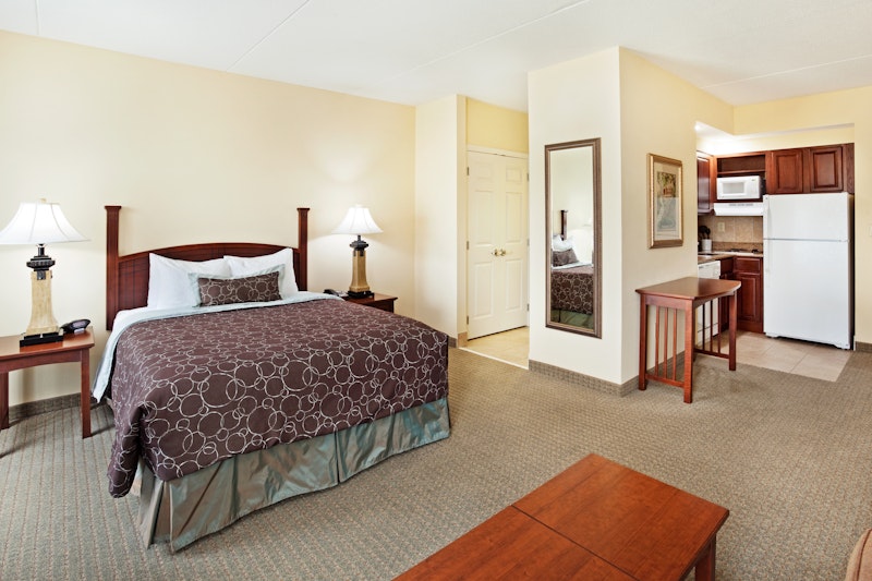 STAYBRIDGE SUITES OAK RIDGE