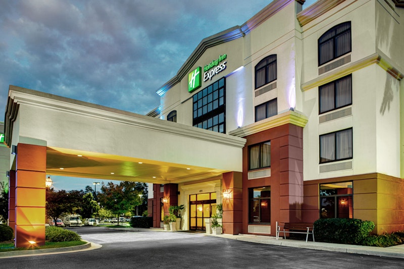 HOLIDAY INN EXP RICHMOND ARPT
