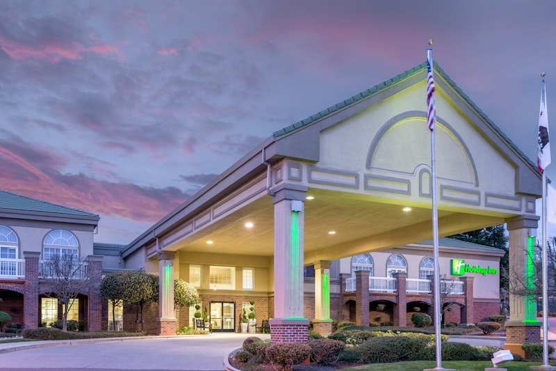 HOLIDAY INN AUBURN