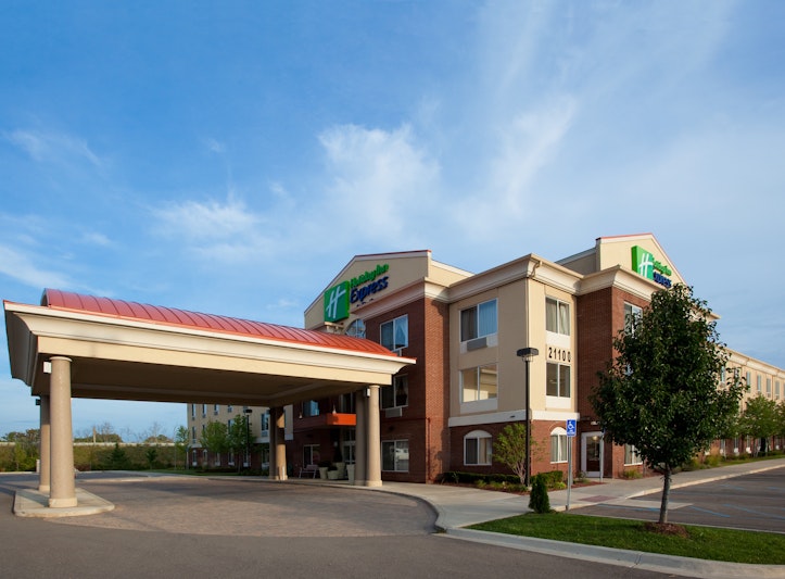 HOLIDAY INN EXP STES NORTHVILL