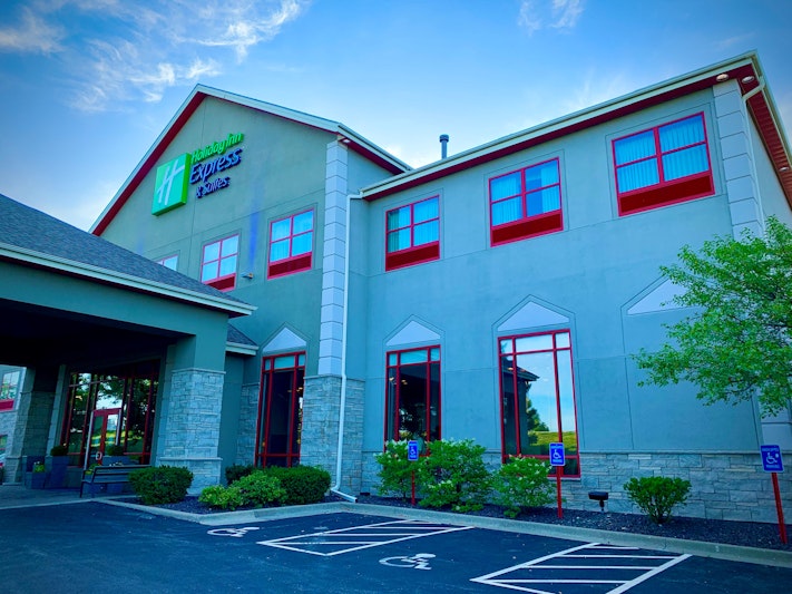 Holiday Inn Express OLATHE
