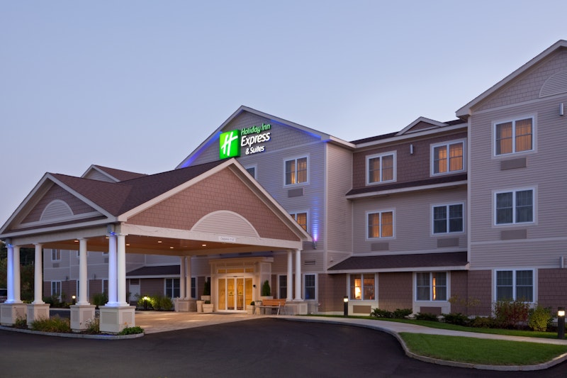 HOLIDAY INN EXP STES TILTON