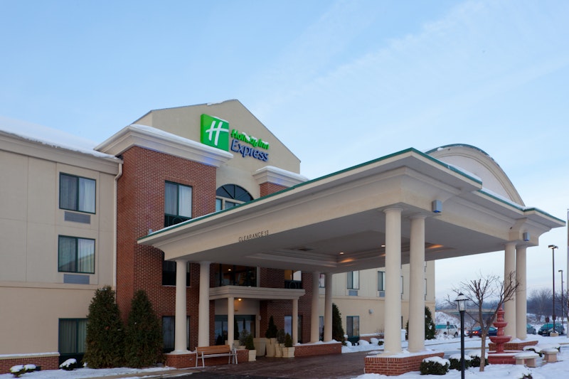 HOLIDAY INN EXP NEWTON FALLS