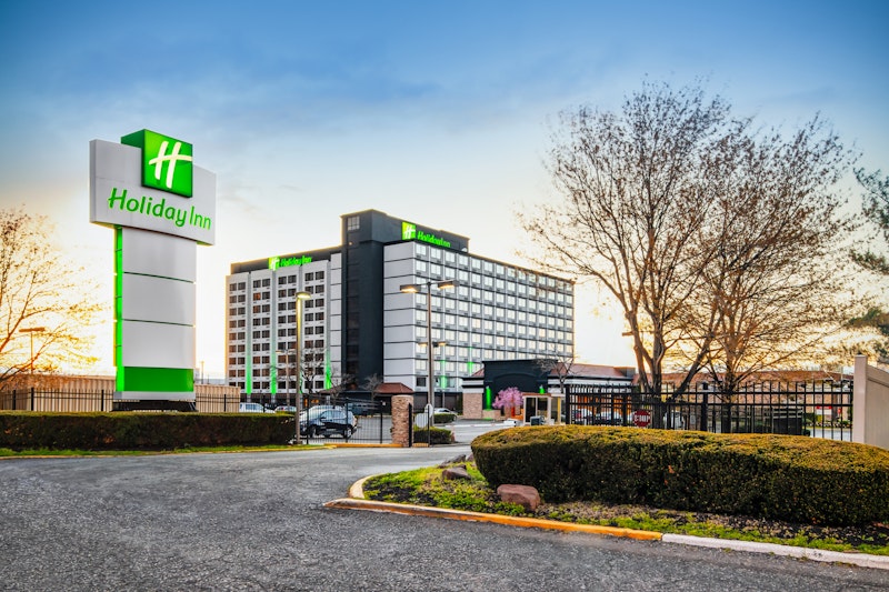 Holiday Inn Newark International Airport