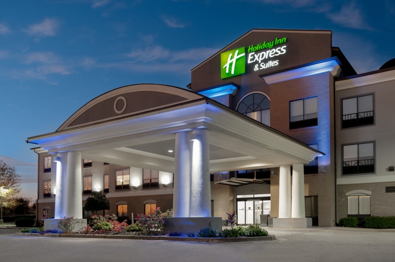 Holiday Inn Express & Suites Prattville South