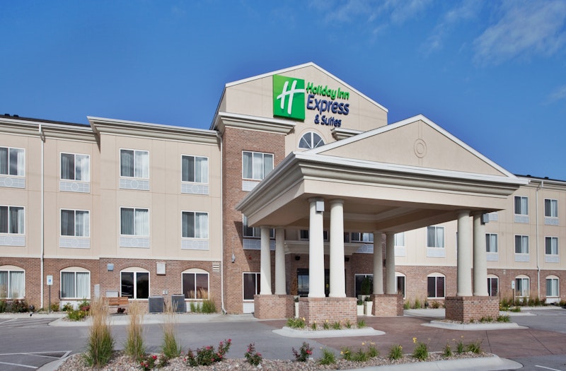 Holiday Inn Express & Suites CHERRY HILLS