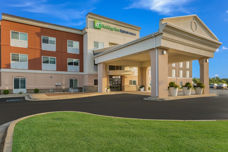 HOLIDAY INN EXPRESS & SUITES JASPER, IN