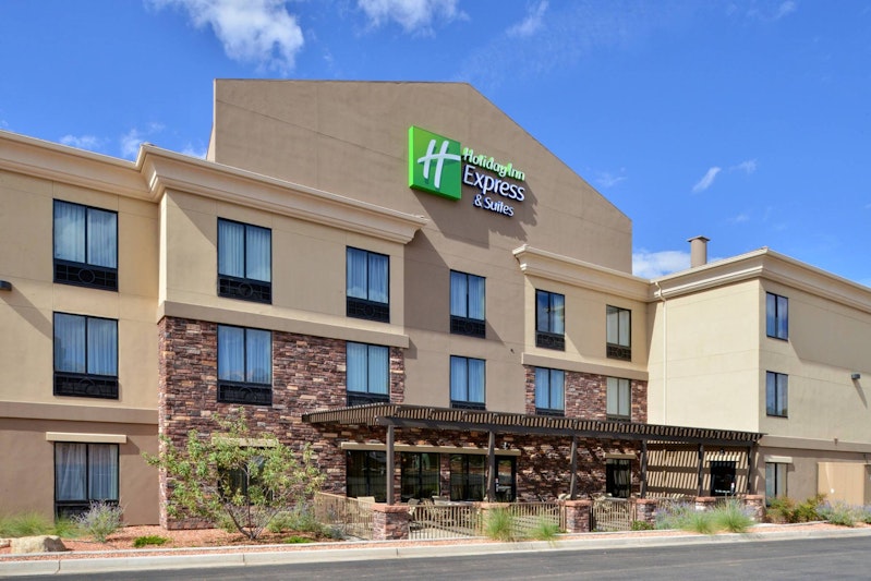 Holiday Inn Express and Suites Page