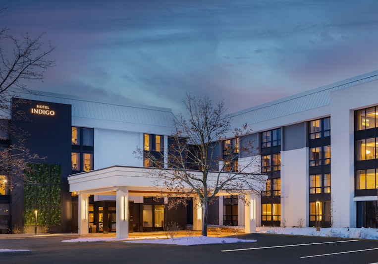 Hotel Indigo Detroit North – Troy