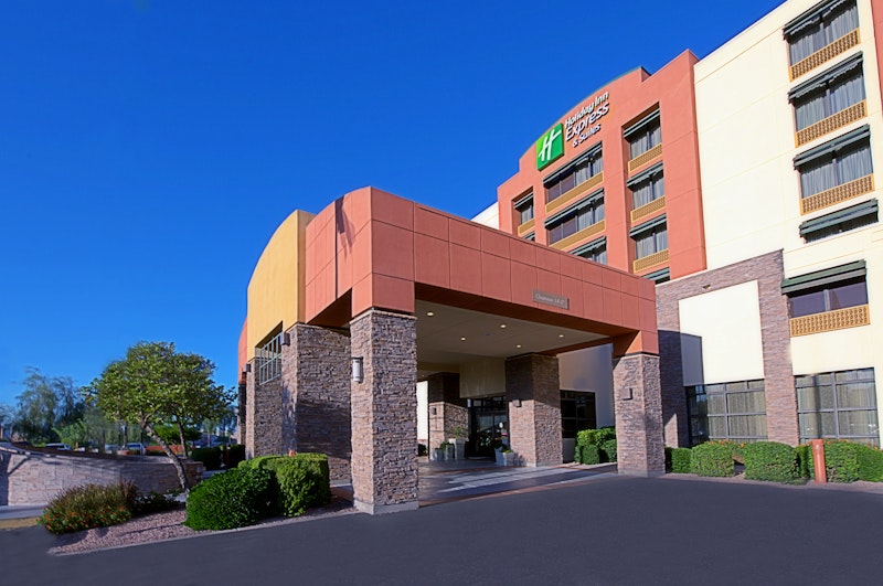 HOLIDAY INN EXP STES TEMPE