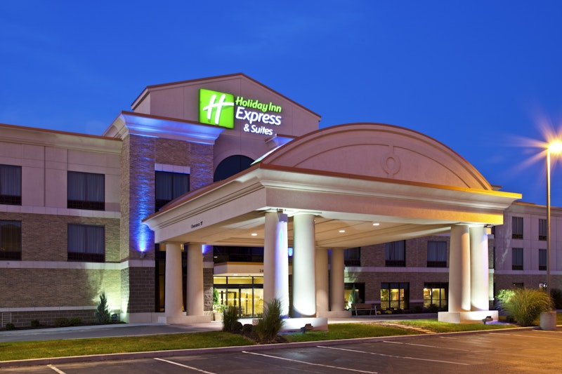 HOLIDAY INN EXP STES SEYMOUR