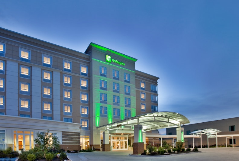HOLIDAY INN AIRPORT
