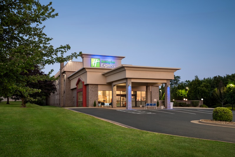 HOLIDAY INN EXP STEPHENS CITY
