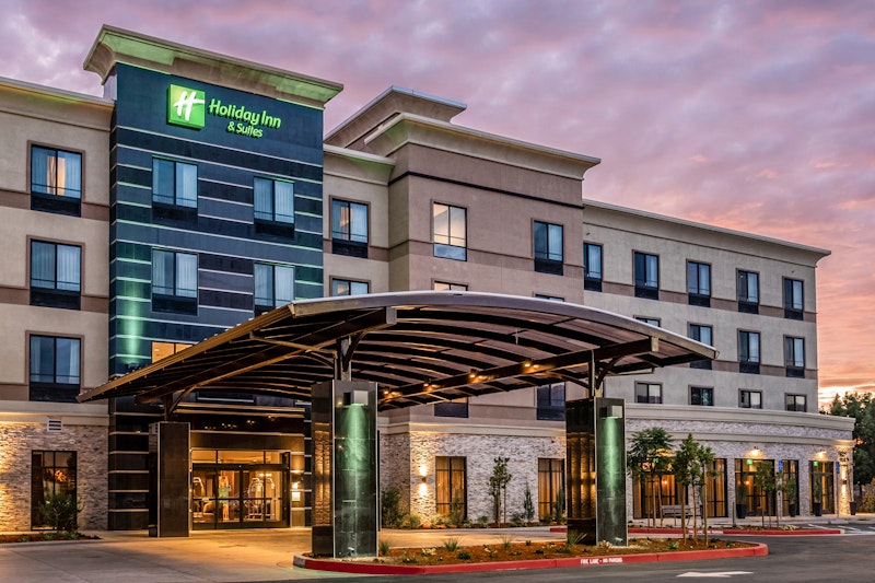 Holiday Inn Hotel and Suites Silicon Valley – Milpitas