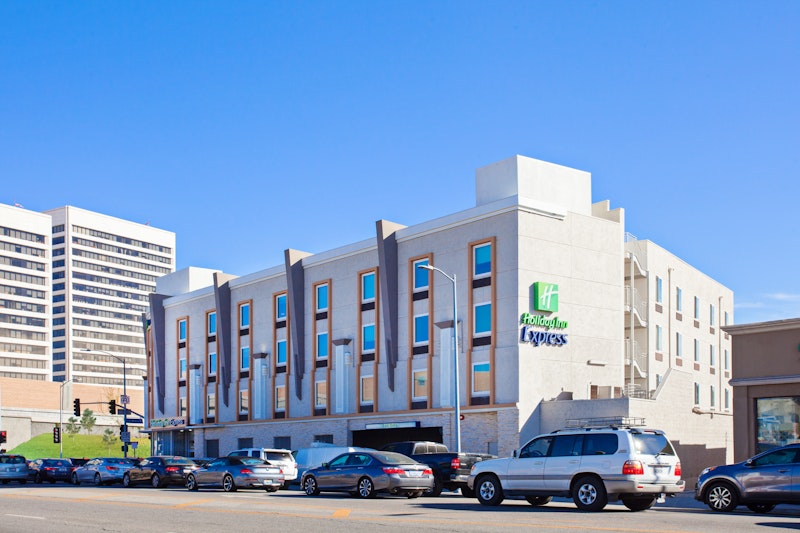HOLIDAY INN EXPRESS WEST LA