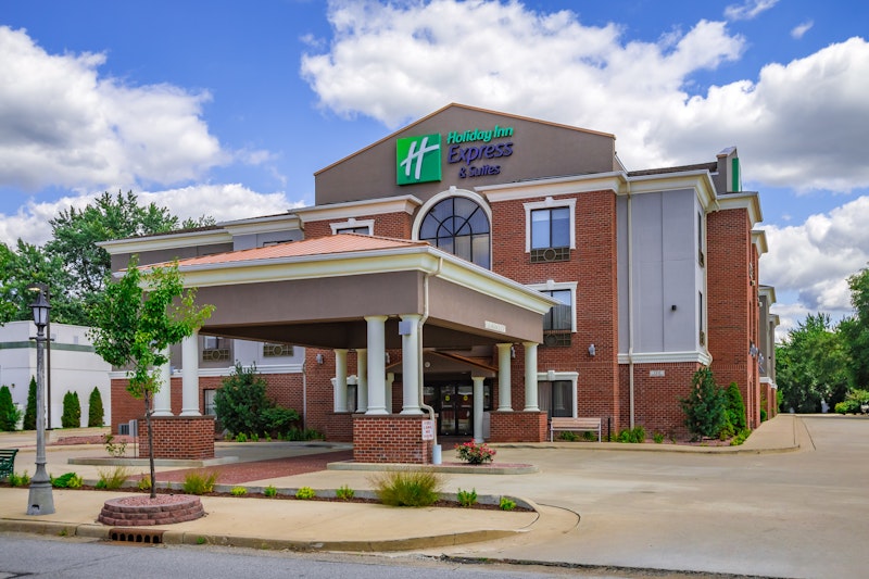 HOLIDAY INN EXP STES SOUTHBEND