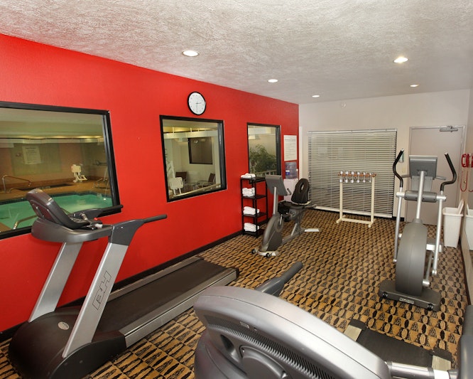 HOLIDAY INN EXP STES OGDEN