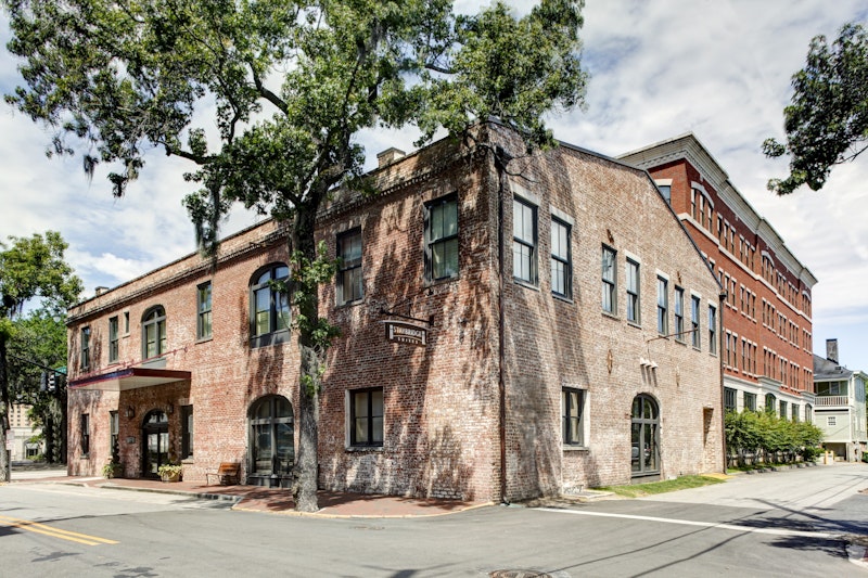 STAYBRIDGE STES HISTORIC DISTR