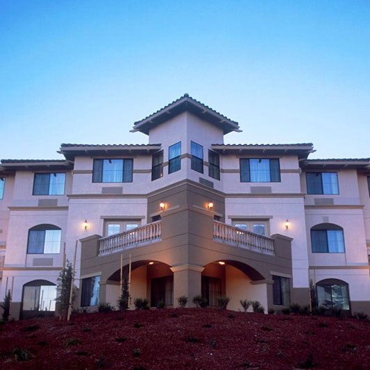 HOLIDAY INN EXPRESS MARINA