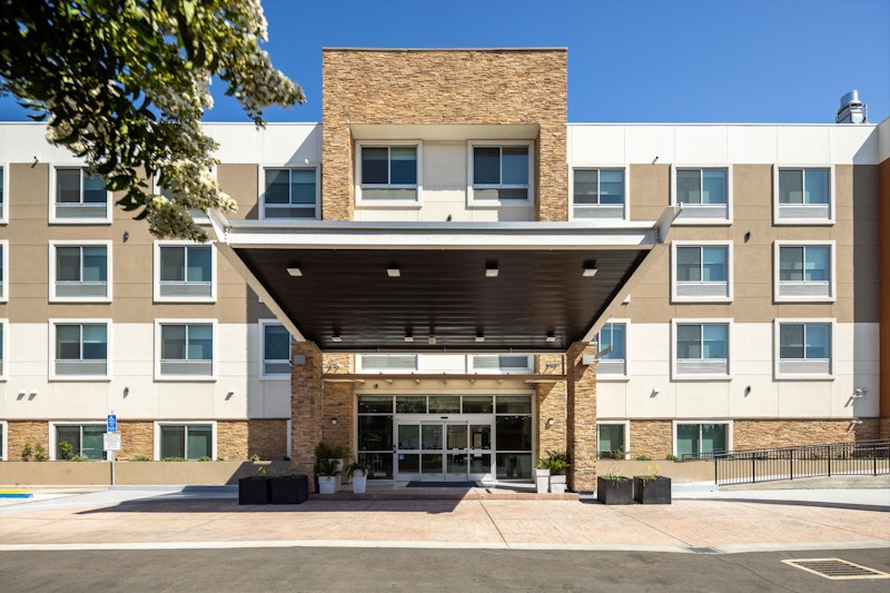 Holiday Inn Express and Suites San Jose – Silicon Valley