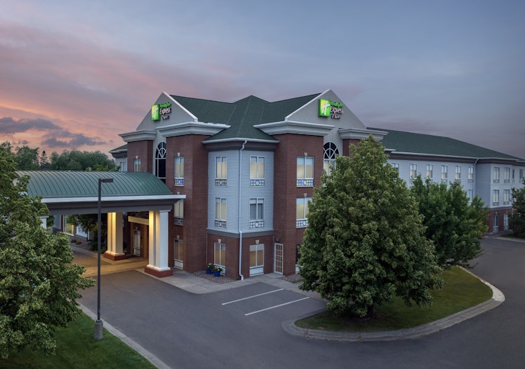 HOLIDAY INN EXP STES SUPERIOR