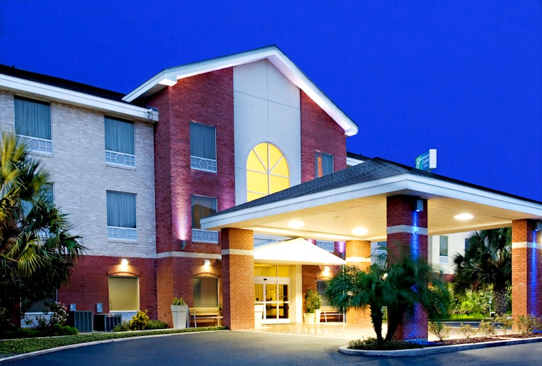 HOLIDAY INN EXPRESS – WESLACO