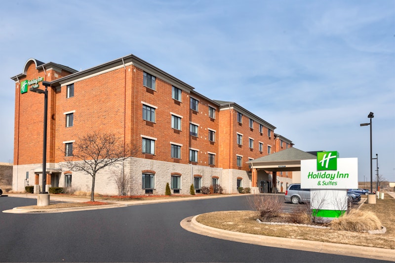 HOLIDAY INN EXP HOTEL AND STES