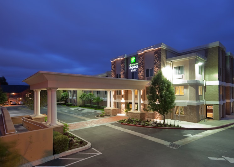 HOLIDAY INN EXP STES LIVERMORE