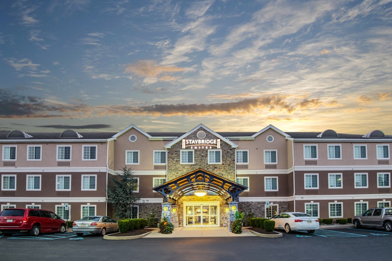 STAYBRIDGE SUITES WEST