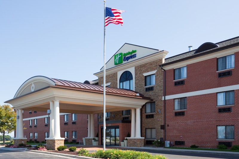HOLIDAY INN EXPRESS SHEBOYGAN