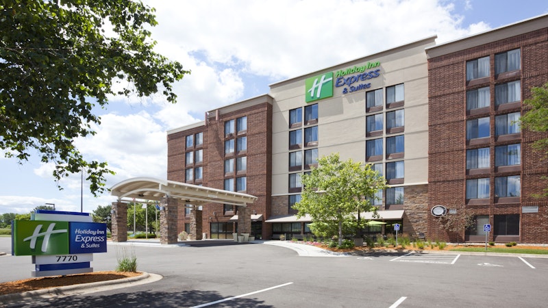 Holiday Inn Express & Suites BLOOMINGTON – MPLS ARPT AREA W