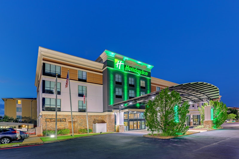HOLIDAY INN MOBILE AIRPORT S