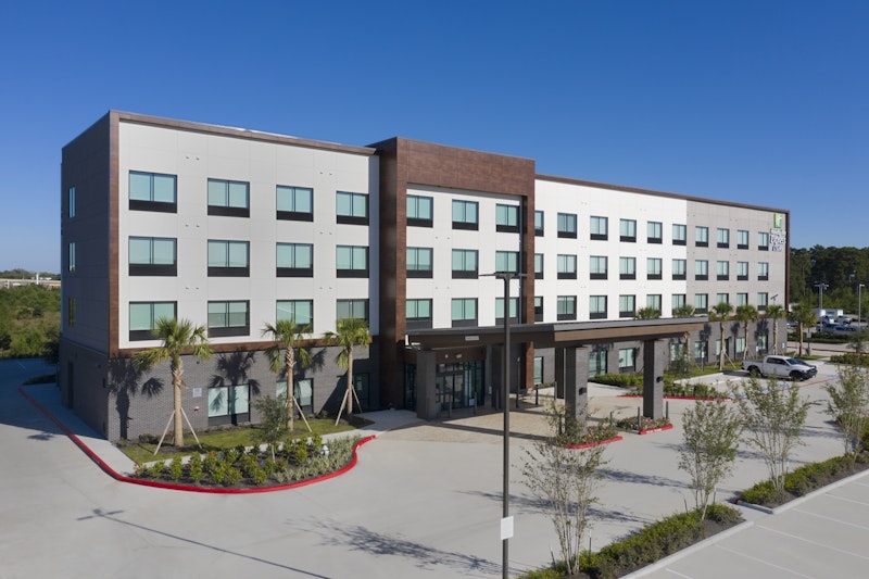 Holiday Inn Express and Suites Spring – Woodlands Area