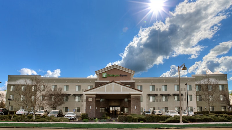 HOLIDAY INN EXP STES LINCOLN