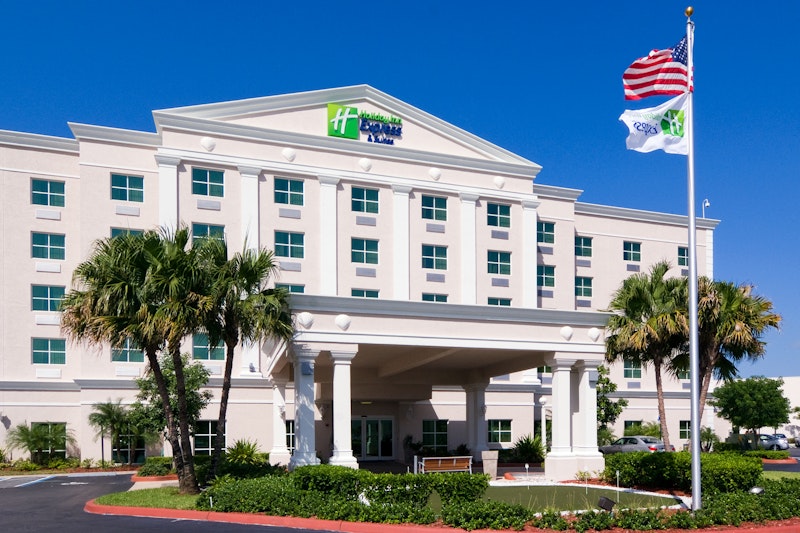 HOLIDAY INN EXP STES KENDALL