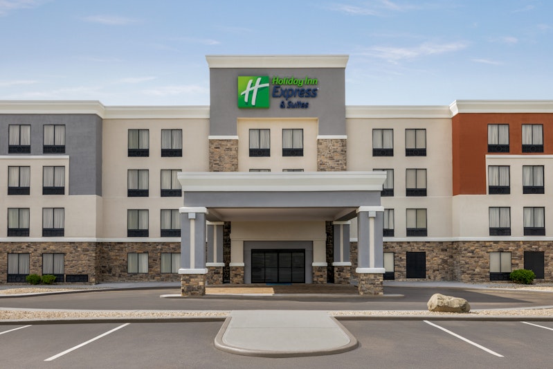 Holiday Inn Express and Suites Indianapolis W – Airport Area