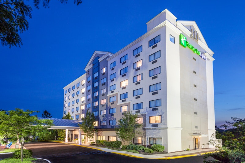 Holiday Inn Express Hauppauge – Long Island
