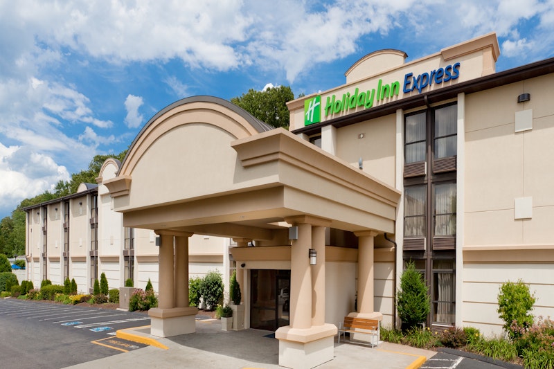 HOLIDAY INN EXPRES SOUTHINGTON