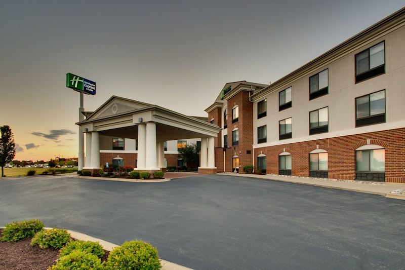 HOLIDAY INN EXP STES MORRIS