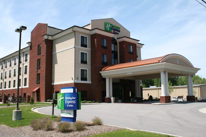 Holiday Inn Express and Suites Rockingham