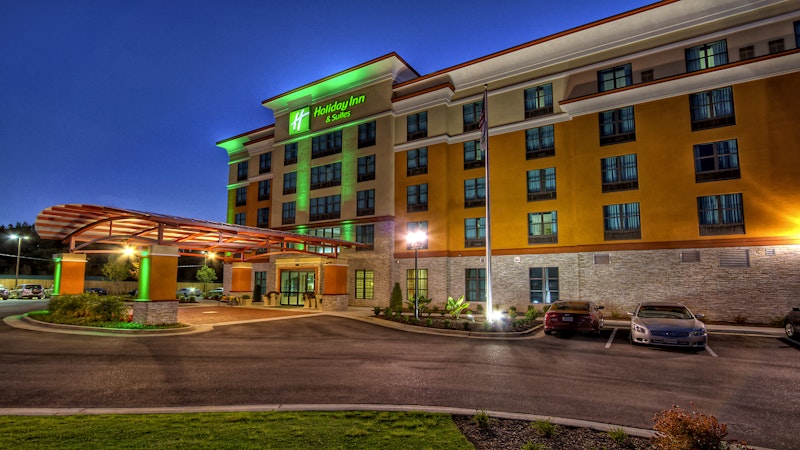Holiday Inn Hotel & Suites TUPELO NORTH