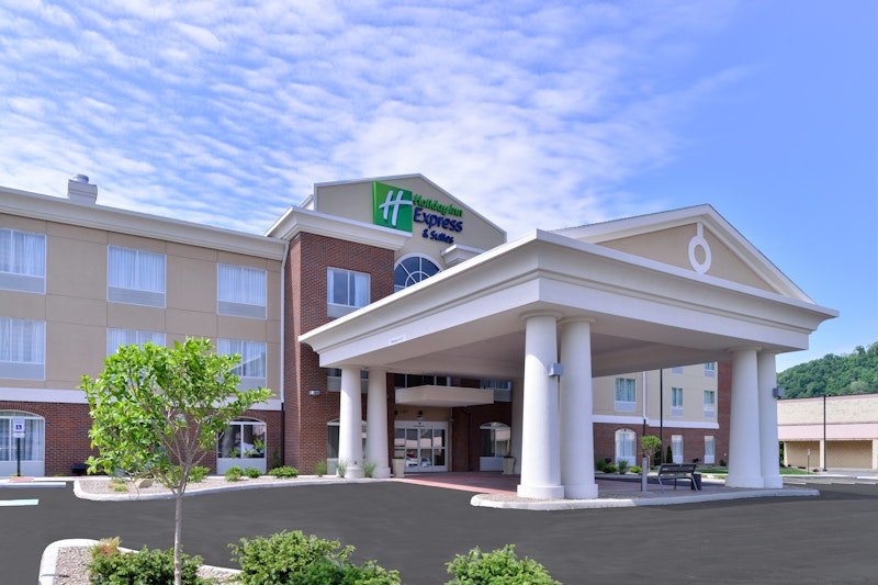 Holiday Inn Express and Suites NEW MARTINSVILLE