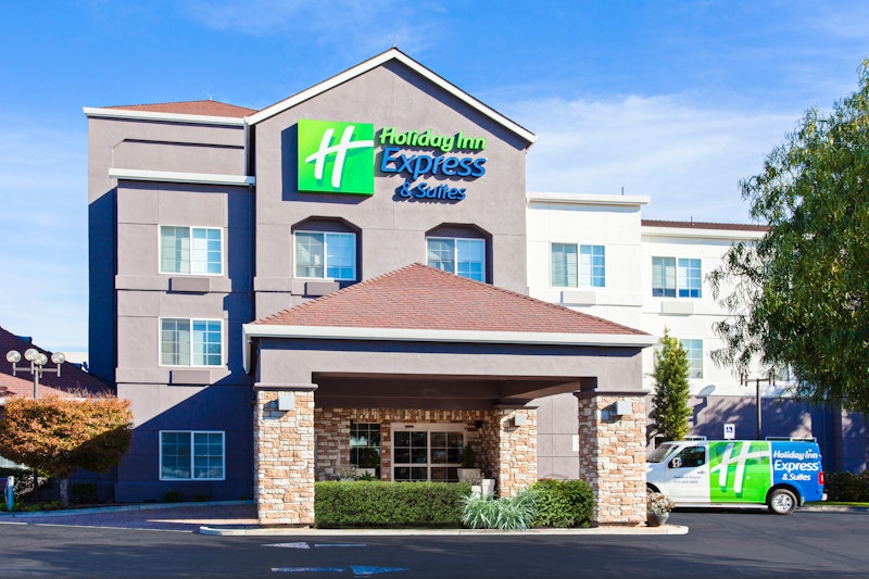 HOLIDAY INN EXPSTE INTL AIRPRT