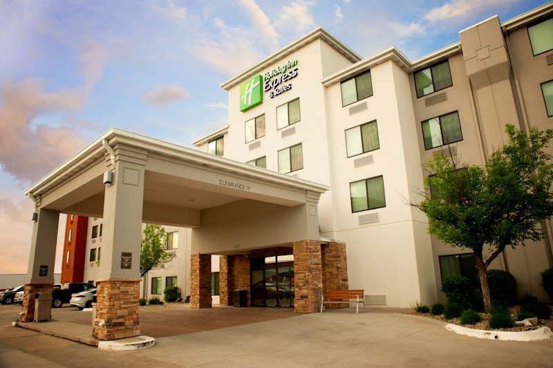 HOLIDAY INN EXP STES NORFOLK