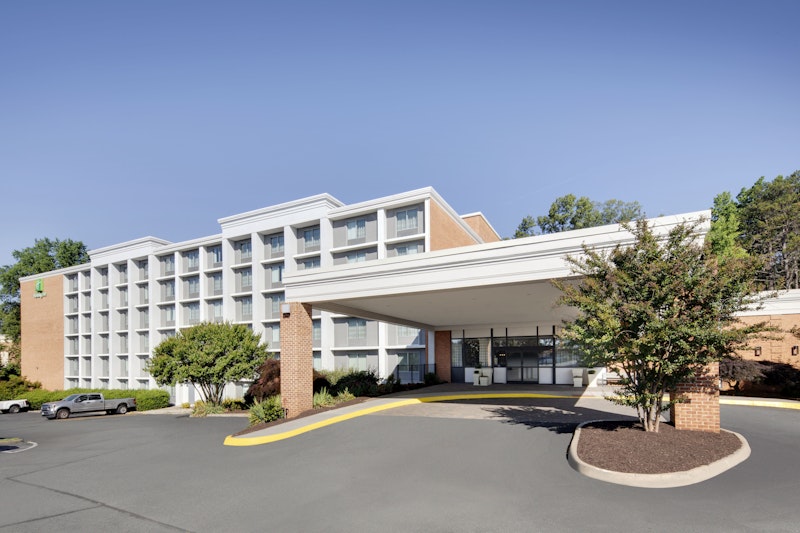 HOLIDAY INN CHARLOTTESVILLE-UNIVERSITY AREA